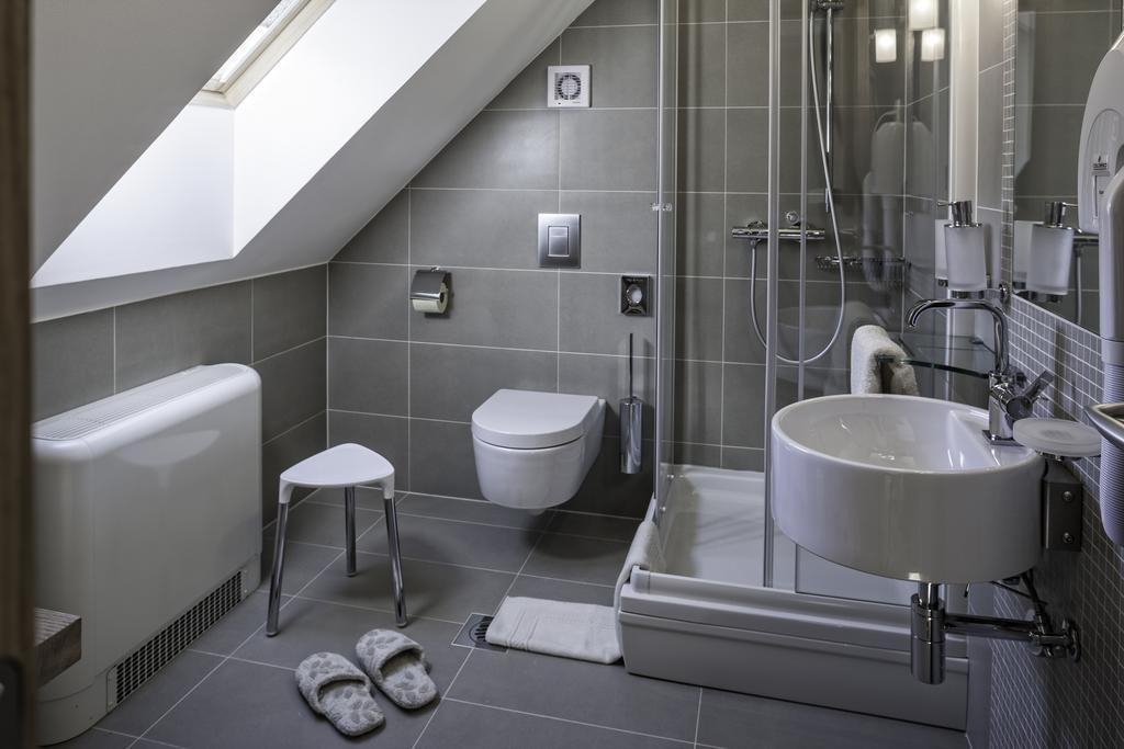 Guest House Kalska Domacija Semic Стая снимка